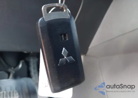 2020 Mitsubishi Eclipse Cross Se 1.5T из США, поврежденный, VIN JA4AS5AA0LZ005633